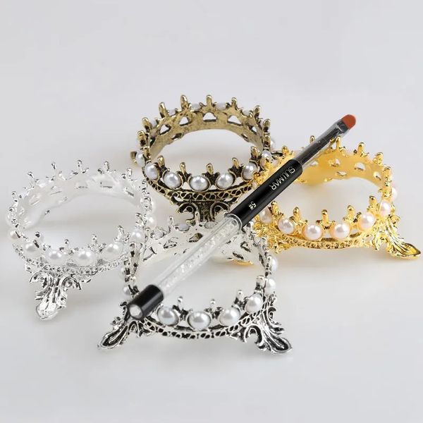 1pcs Metallnagelbürstenbissen Ständer Hold Glitter Crown Perle Design Maniküre Nagelkunstwerkzeuge Stift zeigen Regal