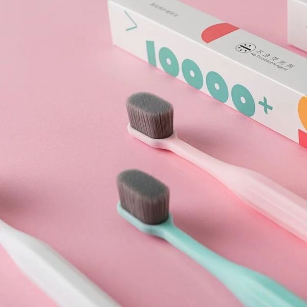 Ultra-Fine Weiches Haar Öko-freundlicher Zahnbürste tragbare Reisezahnbürste mit Kasten weiche Faser-Nano-Zahnbürste Mundhygieneversorgung
