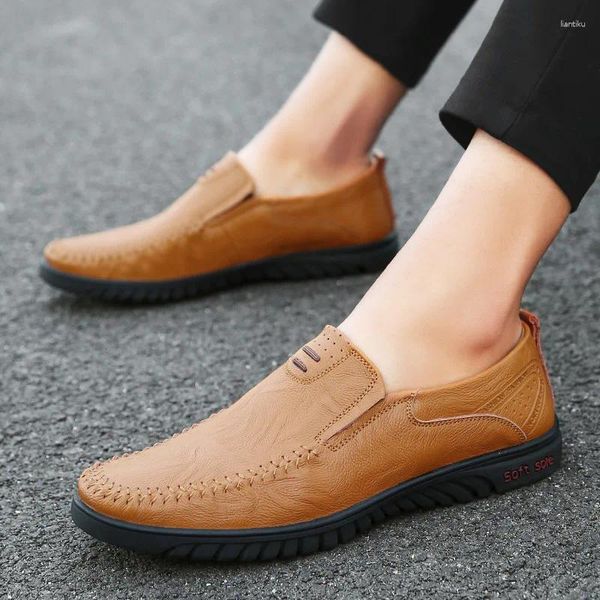 Casual Shoes 2024 Herbst Winter Herren -Leder -Laibers handgefertigt männliche italienische Luxus -Loafer -Marke Moccasins für Männer