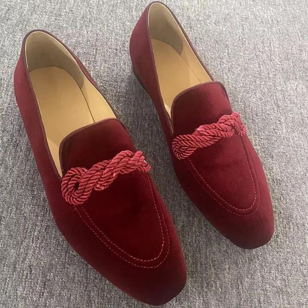 Sapatos casuais Itália homens vermelhos de vinho mocassins de veludo de alta qualidade em apartamentos mocassins feitos à mão
