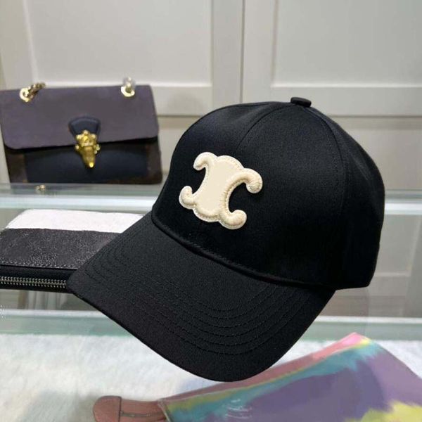 Caps de bola de verão Corduroy Letters Big Letters Reotery Baseball Cap for Mens Women Designer Hats Fashion Street Hat Beanies Multi Colors 6080