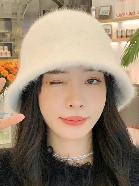 Berets Herbst und Winter Big Headed Hair Water Eimer Strickhut für die koreanische Ausgabe von Frauen mit Velvet Display Face Small