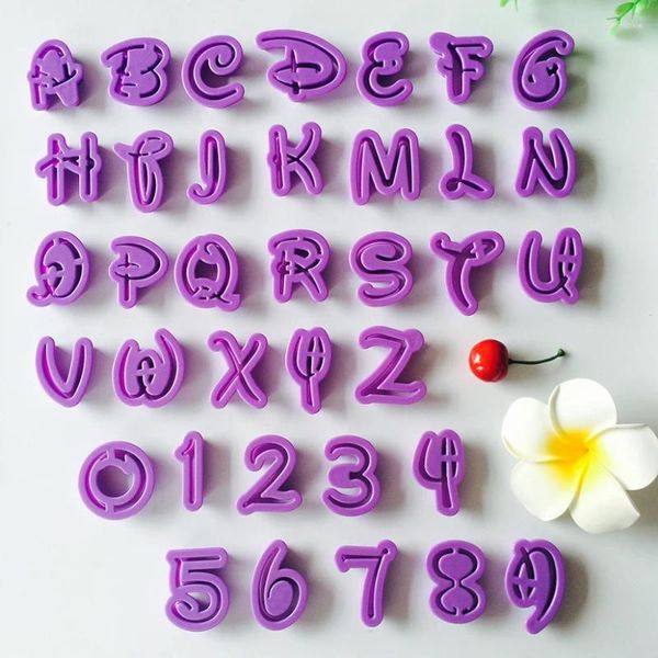 Moldes de cozimento 36 PCs/conjunto Alfabeto roxo Letras Letras de Mold Cutre Cutter Ferramentas de decoração de bolo de fondant