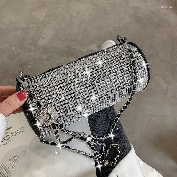 Beutel Frauen Schultertasche Diamant Bling kleine Handtaschen und Zylindermetallketten -Crossbody -Taschen für 2024 Hand