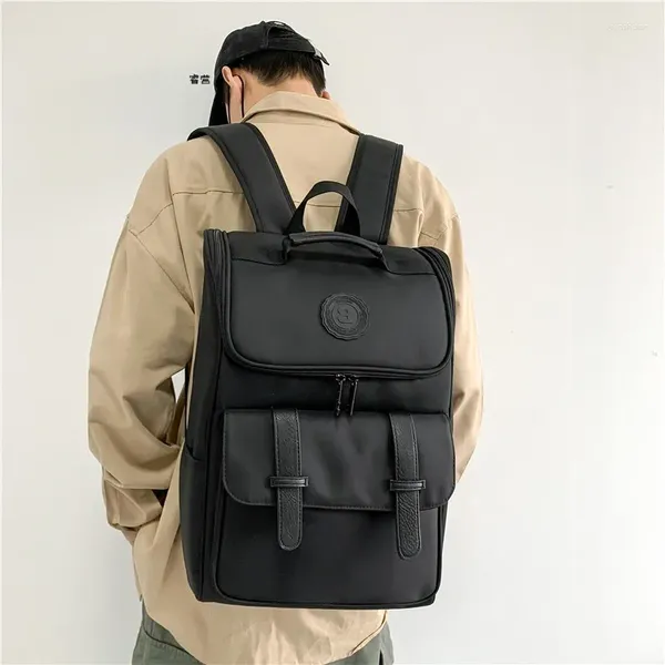 Backpack Modetrend Junior High School Schülern schwarze Menschen Einfacher Männer Großkapazität Freizeitreisen Mochila