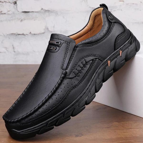 Sapatos casuais de couro genuíno feito à mão 2024 para masculino sapatos de calçados ao ar livre de plataforma plana