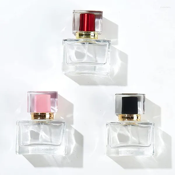 Bottiglie di stoccaggio 3pcs Refilable Glass Spray Perfume Bottle a 30 ml Atomizzatore vuoto di alta qualità