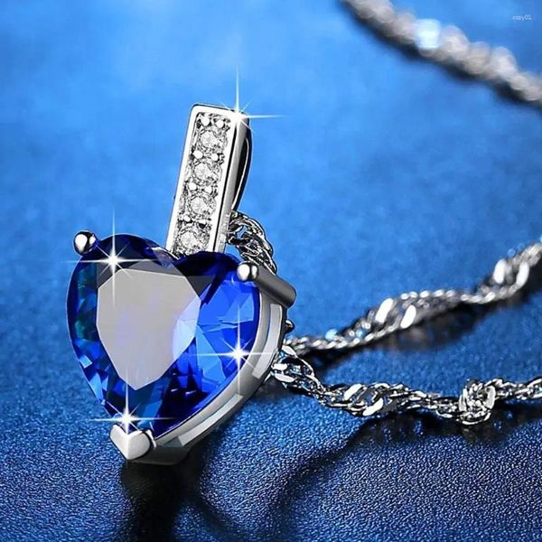 Подвесные ожерелья Huitan Pink/Blue/White Heart Cubic Circonia Ожерелье для женщин обручальное свадебное модное ювелирное украшение романтическая любовь