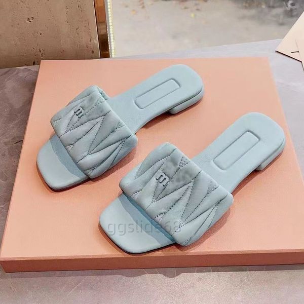 Модные конфеты Color Designer One Line Slipper Женщины Лето Новая подлинная кожаная квадратная квадрат с сложенными повседневными тапочками Размер 34-41