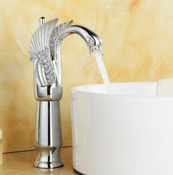 Waschbecken Wasserhähne hohe polierte Chrom -Messing geschnitztes Kunst Tier Schwan -Basin -Mixer Tap Wasserhahn Einer Griff Mnf176