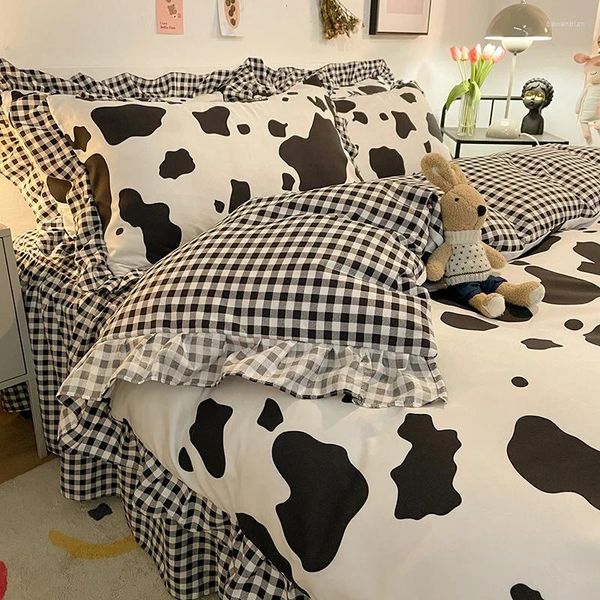 Conjuntos de roupas de cama Capinho de algodão lavado capa de edredão de quatro peças de vaca de vaca de vaca de quatro peças Dormitório de estudante de sono estar