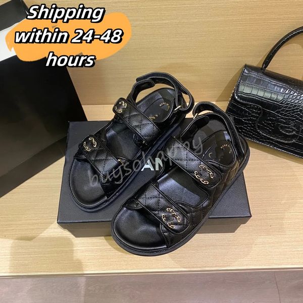 2024 Neues Kristallkalb Leatherdesigner Frauen Sandalen Slipper hochwertiger Schieberegler Casual Schuhe gesteppte Plattform Sommer bequemer Strand Casual 36-42