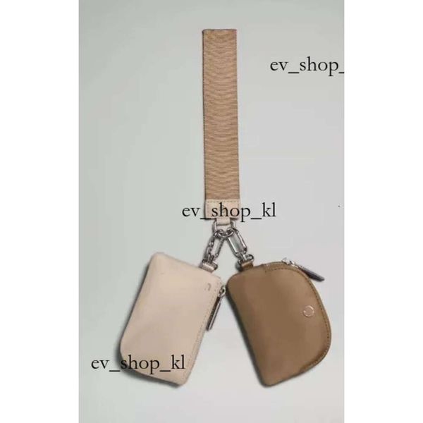 Luluslemonshorts Card Card Bag Cchchains Lanyards Designer Новый мешочек -браслет Pochette Двойной ремешок водонепроницаемый съемный съемный цепь 429