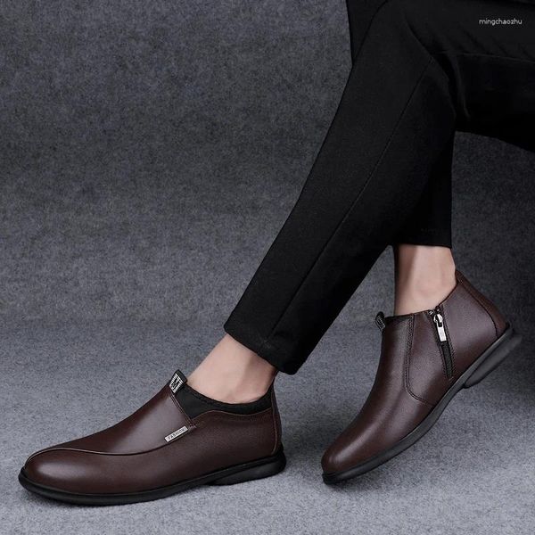 Sapatos casuais outono de inverno masculino de couro genuíno mocassins de negócios de moda mais veludo de veludo homem formal wedding homem