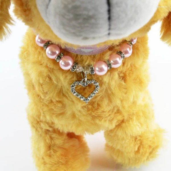 Abbigliamento per cani 1pc cucciolo grazioso cucciolo di gatto gioielli perla collana decorativa collana di collare amore ciondolo per accessori per accessori per cani per le forniture