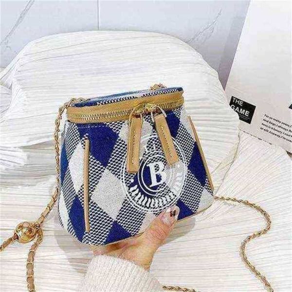 2024 Nuovo designer Womens Cross Corean Show Corean Texture Chain Messenger Street Trend for Women Bag