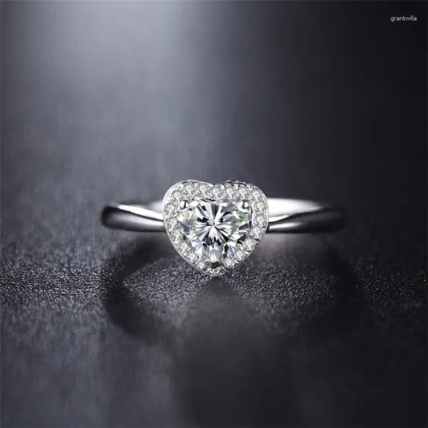 Com pedras laterais visisap luxury Big Heart Ring Bands Gifts Gifts White Gold Color Engagement Anéis para mulheres Jóias de moda elegantes