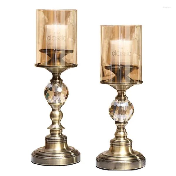 Titulares de vela Luxury Vintage Castlestick Metal Hotel Home Nordic Decorativo AROMICATION Candles Candelabro Decoração de Casamento Ornamentos