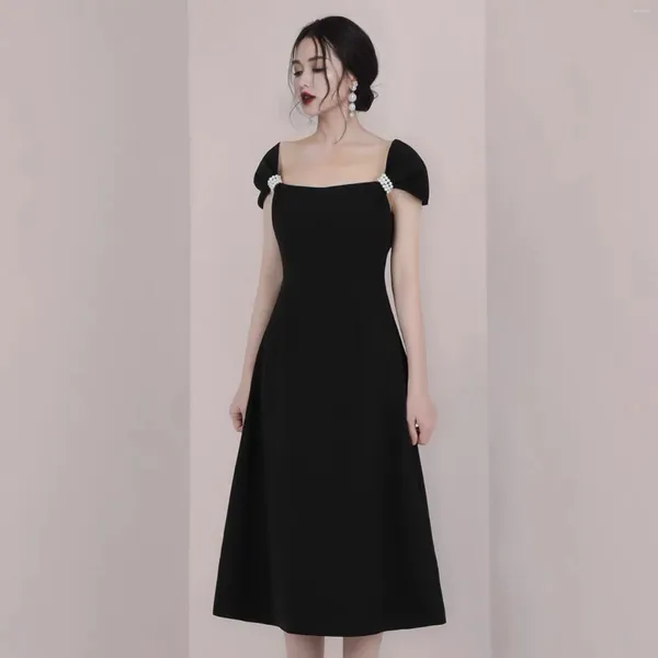 Vestidos de festa de alta qualidade Autumn France Black Long Dress Runway Women Square Pérolas Pérolas de Mangueira curta Cantura Slim Vestidos