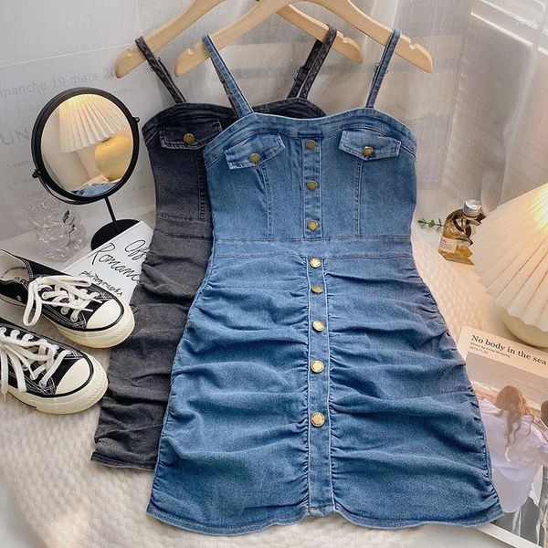 Abiti casual abito in denim femminile 2024 Summer in stile coreano Temperamento spaghetti cinghia elegante singolo petto piegato corto