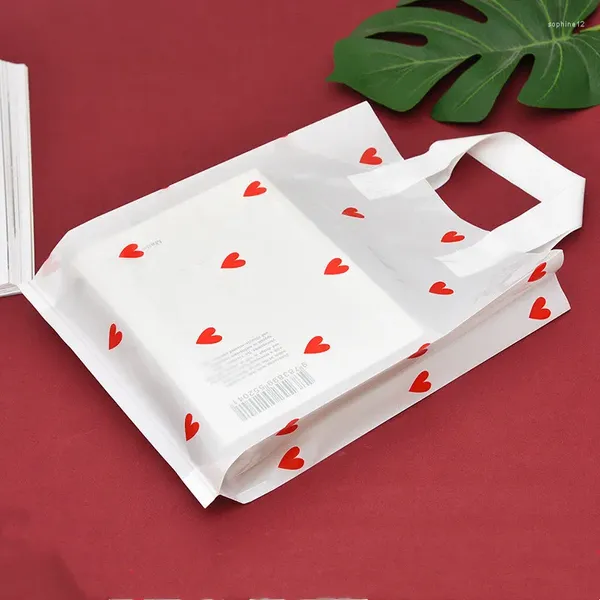 Geschenkverpackung 50pcs Plastikverpackungstasche mit Griff Little Red Heart Schmucktasche Hochzeit Favoritäre Dekorbeutel