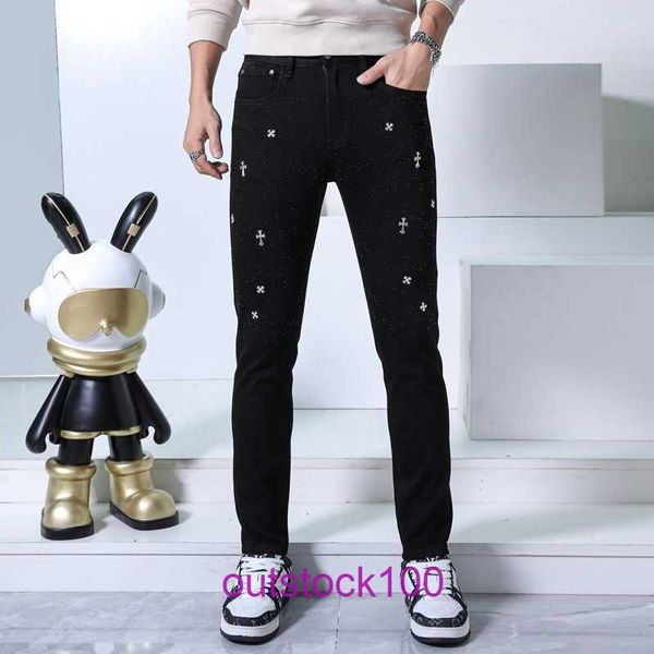 Jeans de luxo jeans jeans masculinos moda moda masculina jeans jeans Trendy Cross Cross Cross Pressado quente diamante europeu Slim Fit Small Pé tem etiqueta original