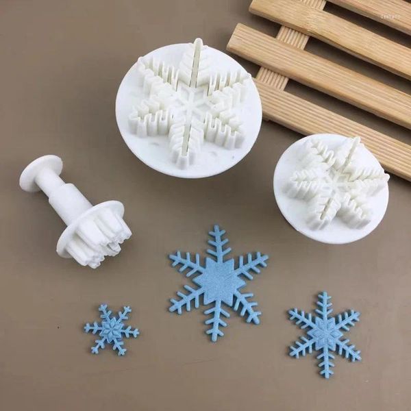 Moldes de cozimento 3pcs/conjunto Snowflake Molder Bolo Decorating Tool Tool Cookie Cutter Cupcake Poundant Pastry Kitchen Acessórios