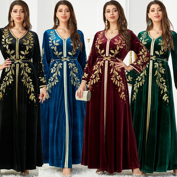 3753 Middle East Dubai Cross Border Fashion Herbst Winter Sticked Stud Perlen Velvet Kleid Arabische Frauen Abendkleid für Frauen