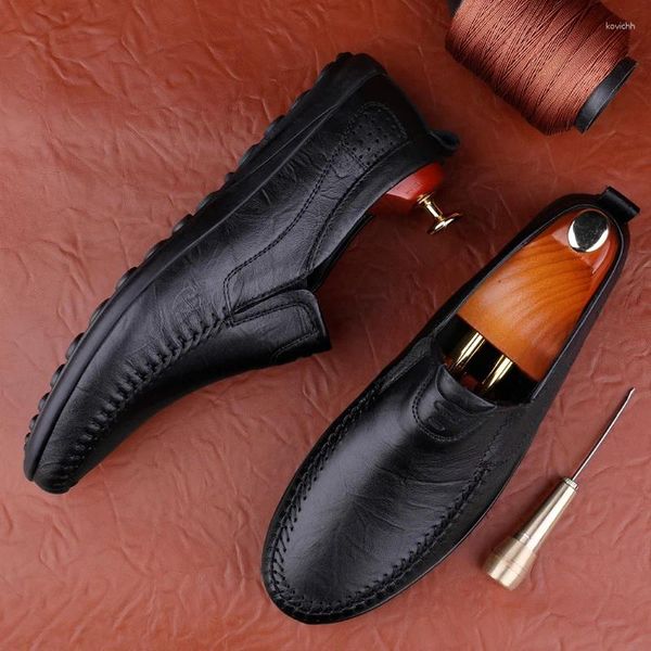 Sapatos casuais homens de couro genuíno escorregarem mocassins formais mocassins