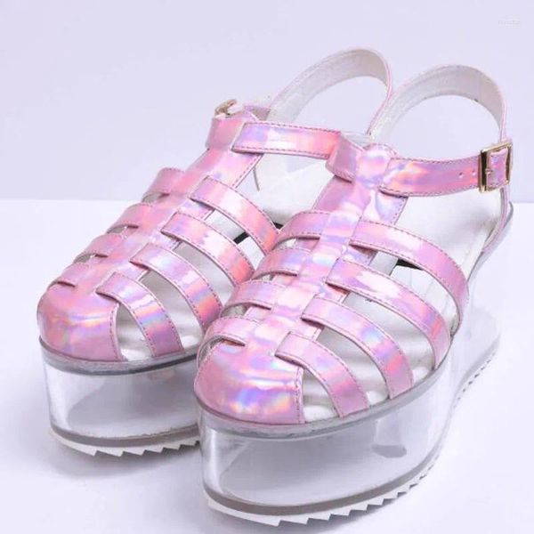 Sapatos de vestido Rosa Sandálias de plataforma de contêineres transparentes a laser prata rosa perto da tira cruzada mulher transparente mulher