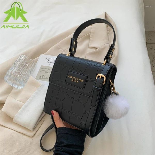 SOLO STHE STONE MODELLO RETRO DONNE Crossbody Square 2024 Piccolo colore Solido in pelle PU PULLA BAGNO DESIGNO DI SEGNER