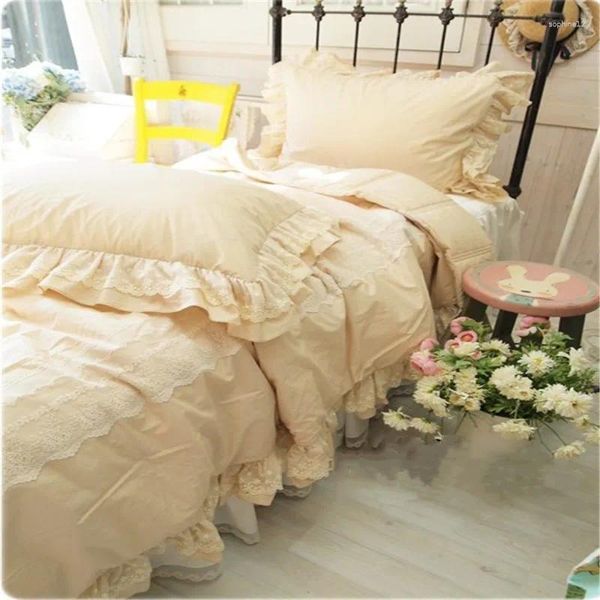 Yatak takımları düz renkli Kore Ruffles prenses romantik dantel işlemeli ropa de cama yatak etek bej krem ​​saf pamuk seti yw