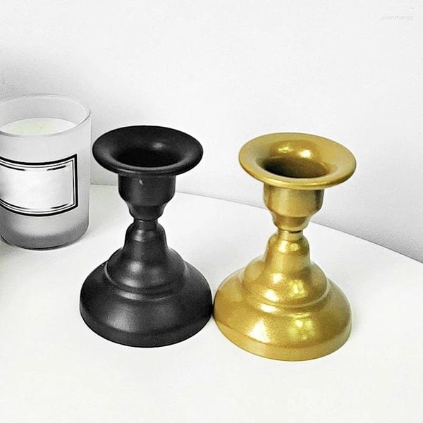 Titulares de vela 1pc Mini portador de arte de ferro do castlestick retro metal stand de alta qualidade vintage Creative Home Wedding Party Decoration