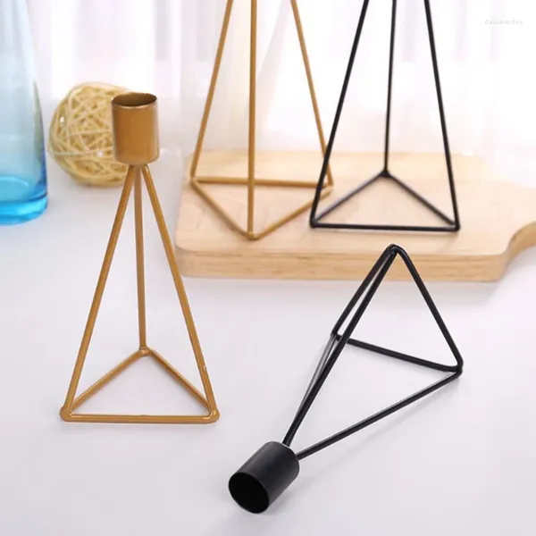Kerzenhalter S/L 3Color Geometrische Dreieck Wire Drahtkandlestick Halter Vintage Einfacher Handwerksfeier Tisch Abendessen Dekoration Ständer