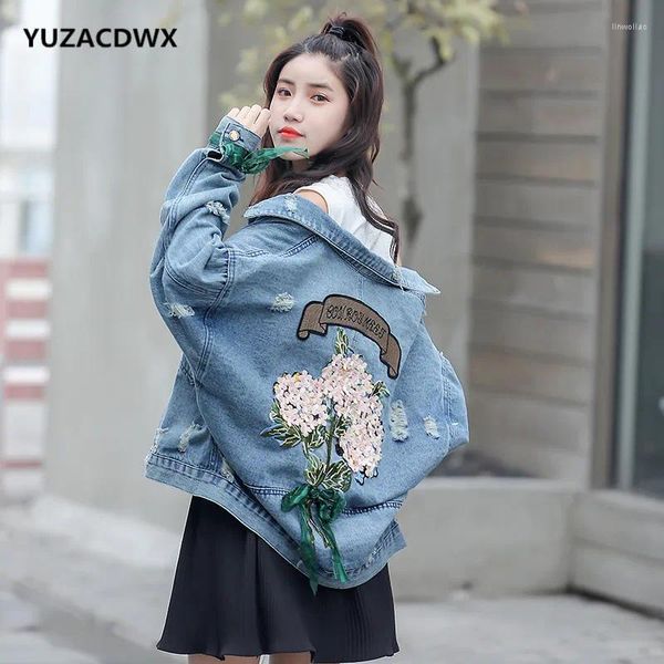 Jackets femininos 2024 Autumn Korea KPOP de manga longa Bordado de bordado de flores retro bordado