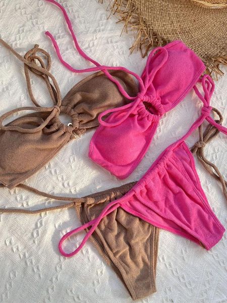 Da bagno da bagno da bagno beadeau bikini set di asciugamano marrone tessuto da bagno micro stringa sexy biquini 2024 push up costieri da bagno 2 pezzi da spiaggia