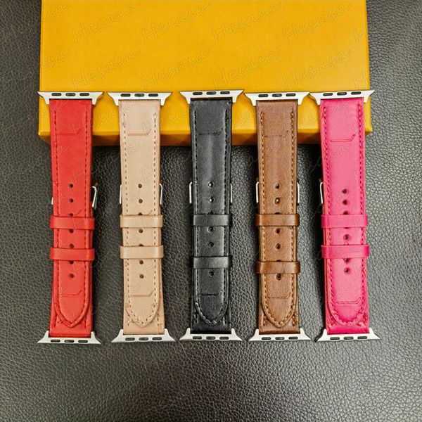 Роскошные ретро -цветочные эмбасс Emboss Smart Watch Bess для Apple Iwatch Wrist Band 9 8 7 6 5 4 3 2 1 SE Ultra Leather Bracelet 38 мм 40 мм 41 мм 42 мм 44 мм 45 мм 49 мм браслет для часов.