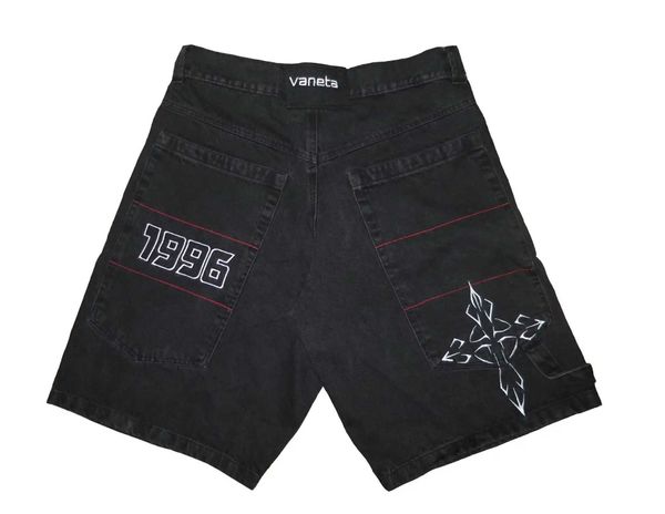 Мужские шорты уличная одежда шорты Y2K Хип-хоп карман ретро вышитый черный карманный тренажерный тренажерный зал Summer New Gothic Mens Basketball Shorts J240407