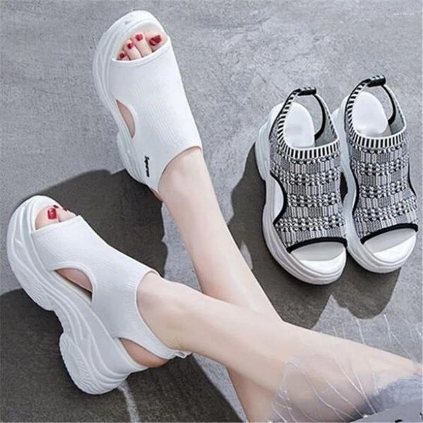Sandalet 2024 Sıradan Kadınlar Spor Plajı Kama Ayakkabı Platformu 9 Cm Topuklu Ayakkabı Peep Toe Örme Bayanlar