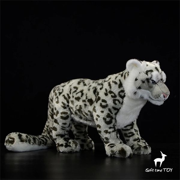 Snow Leopard Anime süße Plushie Panther Plüschspielzeug lebensee Tiere Simulation Stoffed Puppe Kawai Spielzeuggeschenke 240325