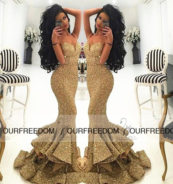 2019 Gold Pailletten Meerjungfrau Prom Kleider Spaghetti Schatz Hals Langes Seitenschlitz formelles Abendkleid Rock unter Rüschen Custom Mad9863524