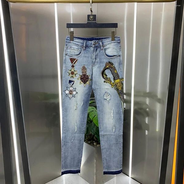 Jeans masculinos AB0419 Fashion 2024 Runway Luxury European Design Party Style