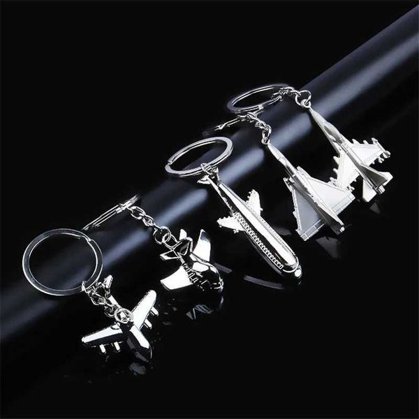 Keychains conters 10pcs/ lote piloto de aviação civil Aérea de avião metal lota de chaves de bagagem de bagagem de porta -chaves lotes de atacado Q240403