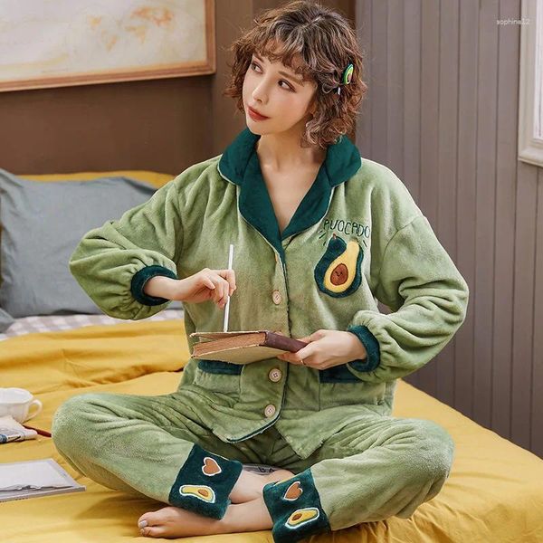 Flanela de roupa em casa 2pcs Sleepwear Pijama de inverno Conjunto feminino Camisas de lapela PANTs de coral Pijamas Terno de pijama quente verde
