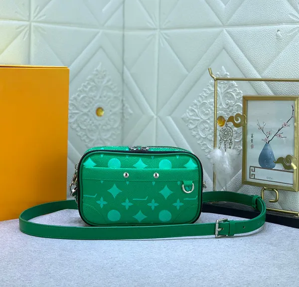 2024 Обновление M82542 Green Messenger Bag Canvas Рендеринг мужчинам повседневную роскошную модную сумку размером 11*18,5*6,5 см топ -бренд сумочка для мобильного телефона AIP HA