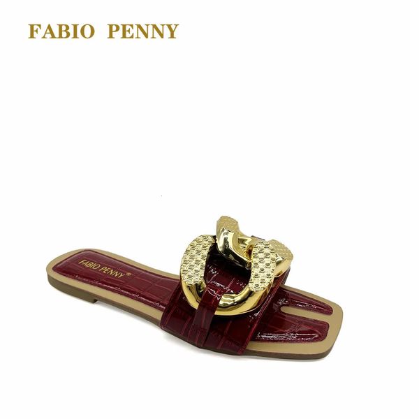 Fabio Penny Sandálias femininas Metal Cross Buckle Decoração de Flipers Summer Bottom Flip Flip Flip Shoes Casual 240326