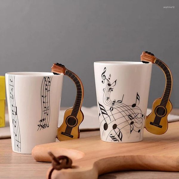 Kupalar 240ml Yaratıcı Müzik Seramik Kupa Gitar Vemin Stili Sevimli Kahve Çay Sütü Stave ve Sap Yenilik Hediyeleri