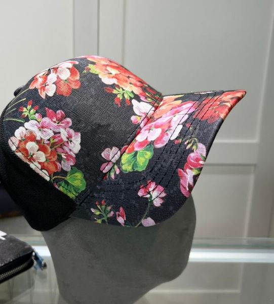 Luxus Baseballkappe für Frauen Sommer Designer Mädchen Frau Floral Blumenbrief Sticker Net Ball Hat Caps Casquette Feste Sunted Sun Caps