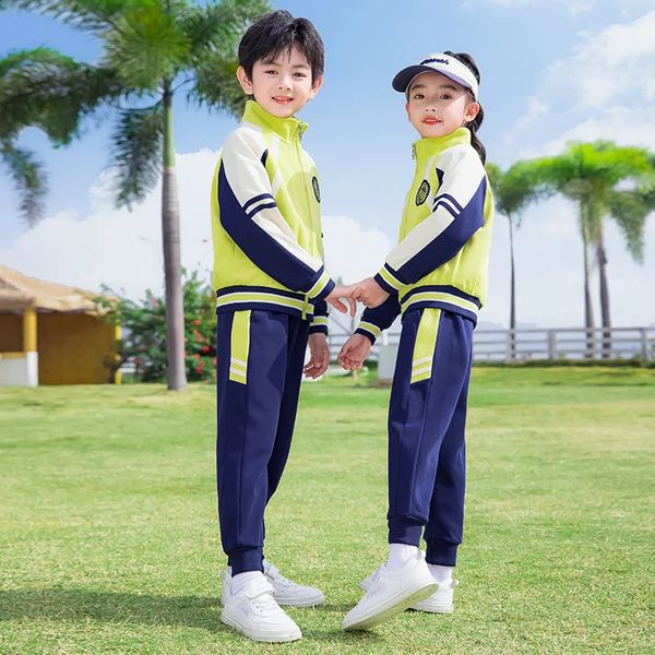 2024 Design Children Cloth School Uniformanzug Kindergärtner Kinder Sport tragen Set -Strecken -Anzüge für Jungen Mädchen Y240328