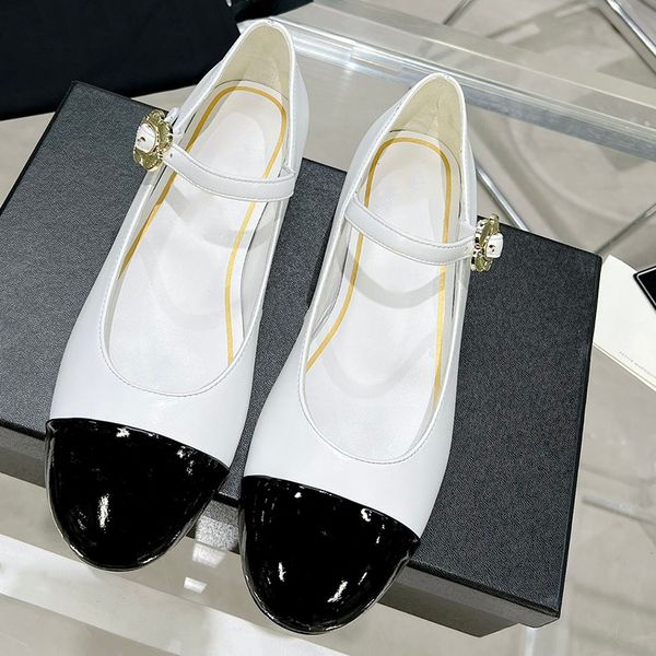 Primavera Nuove scarpe da ballo rotonda con tacco basso di lusso personalizzato da designer femminile piccola leccata di lacca di cuoio classico cuoio classico tacchi alti in pelle